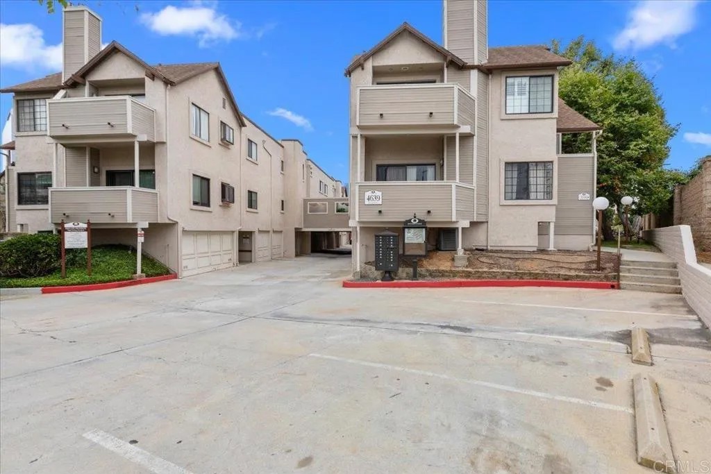 4639 Executive Drive 55