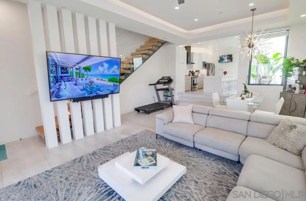 Photo of 140 Imperial Beach Blvd, Imperial Beach, CA 91932 (MLS # 250038150)