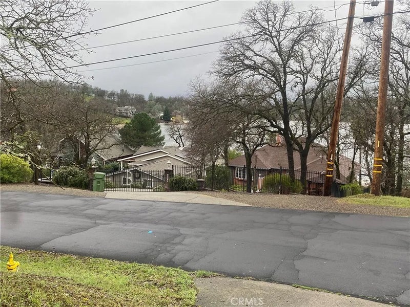 19210 N Shore