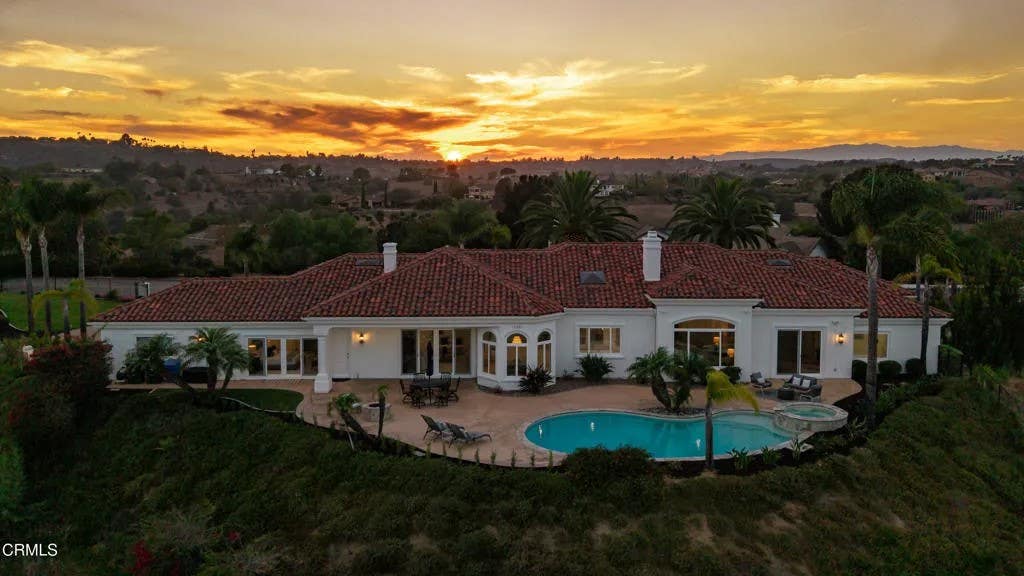 Photo of 4284 Fallsbrae Road, Fallbrook, CA 92028 (MLS # P1-28555)
