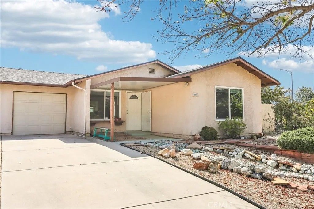 Photo of 158 Beverly, Banning, CA 92220 (MLS # IV26094954)