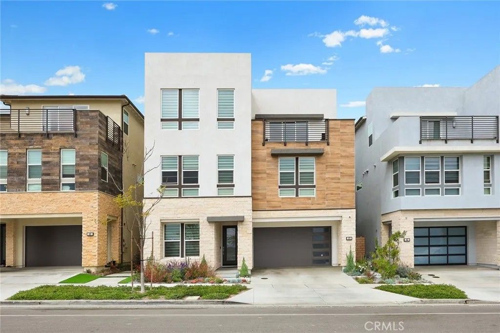 Photo of 478 Sycamore Drive, Montebello, CA 90640 (MLS # CV26027093)