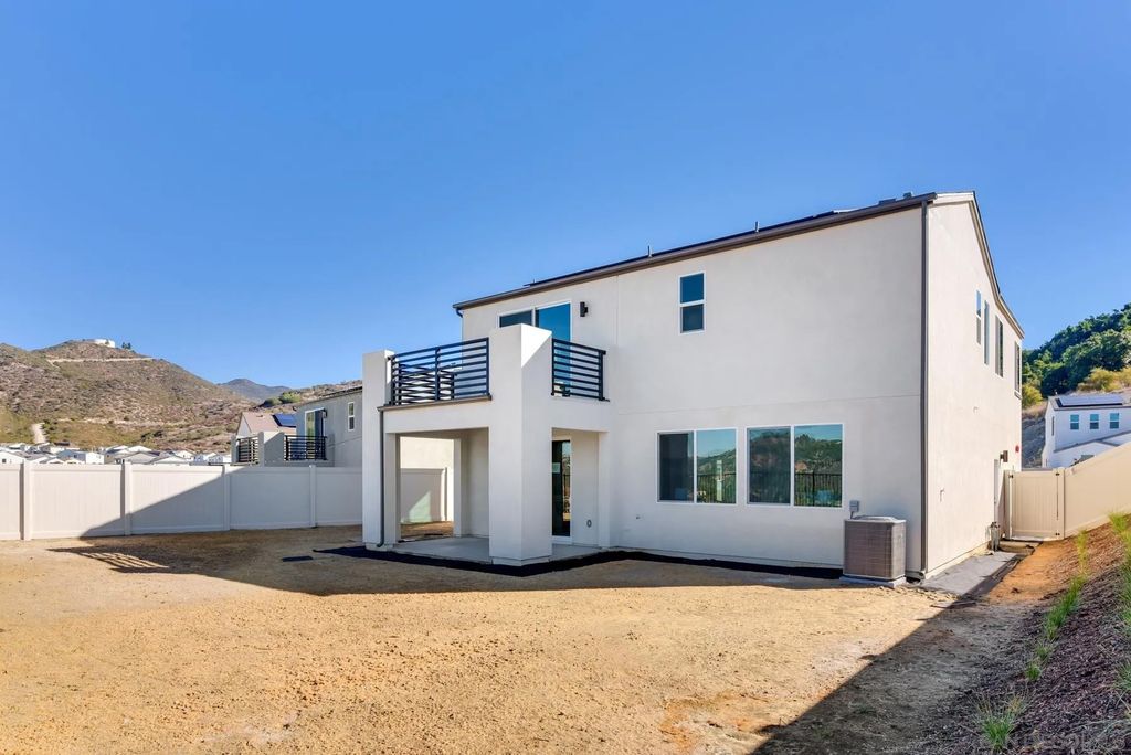 Photo of 650 Meadowood St lot 395 St, Fallbrook, CA 92028 (MLS # 250045522)