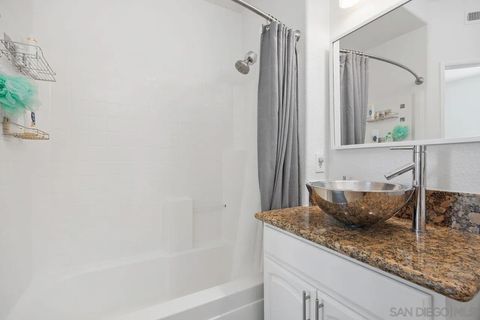 Tiny photo for 382 Carmel Creeper Pl, Encinitas, CA 92024 (MLS # 250042626)
