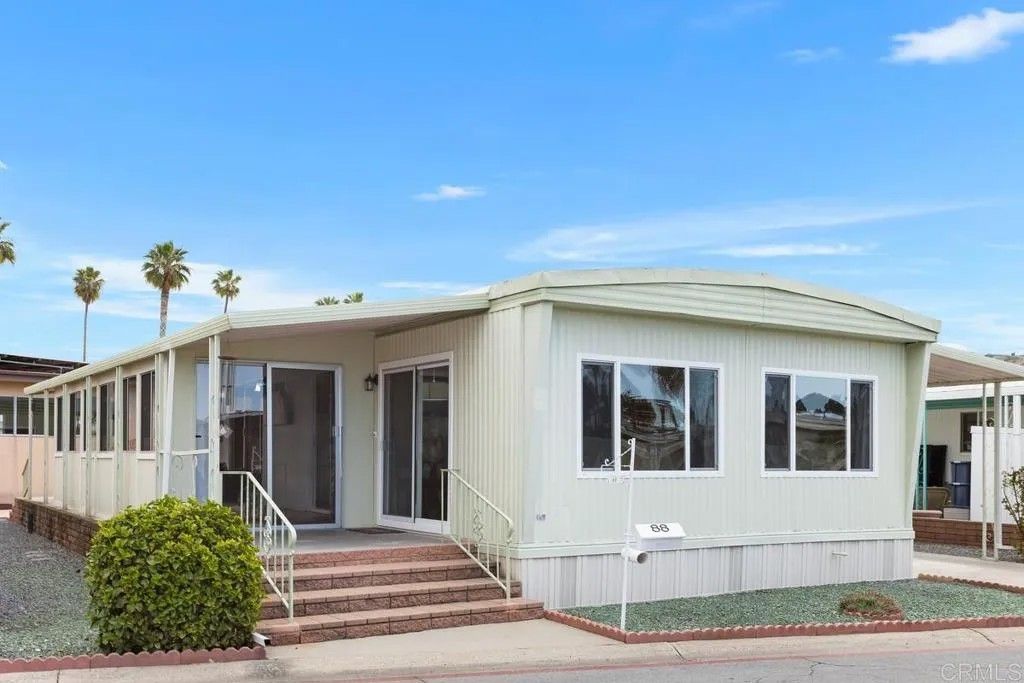 Photo of 88 Estrella Ln, Oceanside, CA 92058 (MLS # NDP2510960)