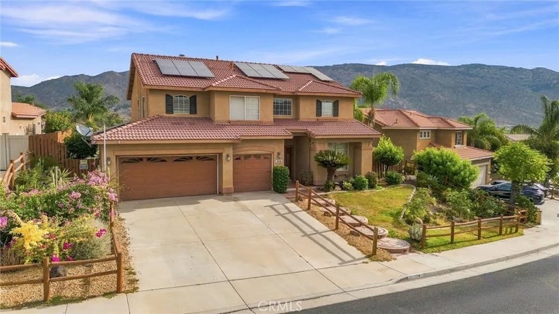 22428 Country Crest