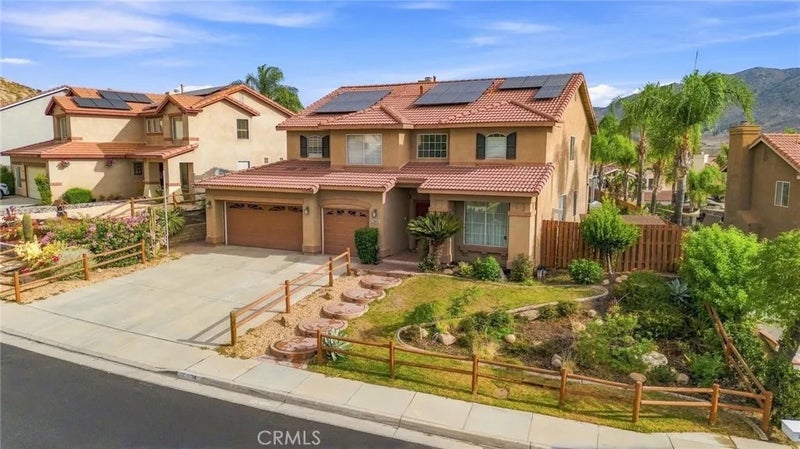 22428 Country Crest