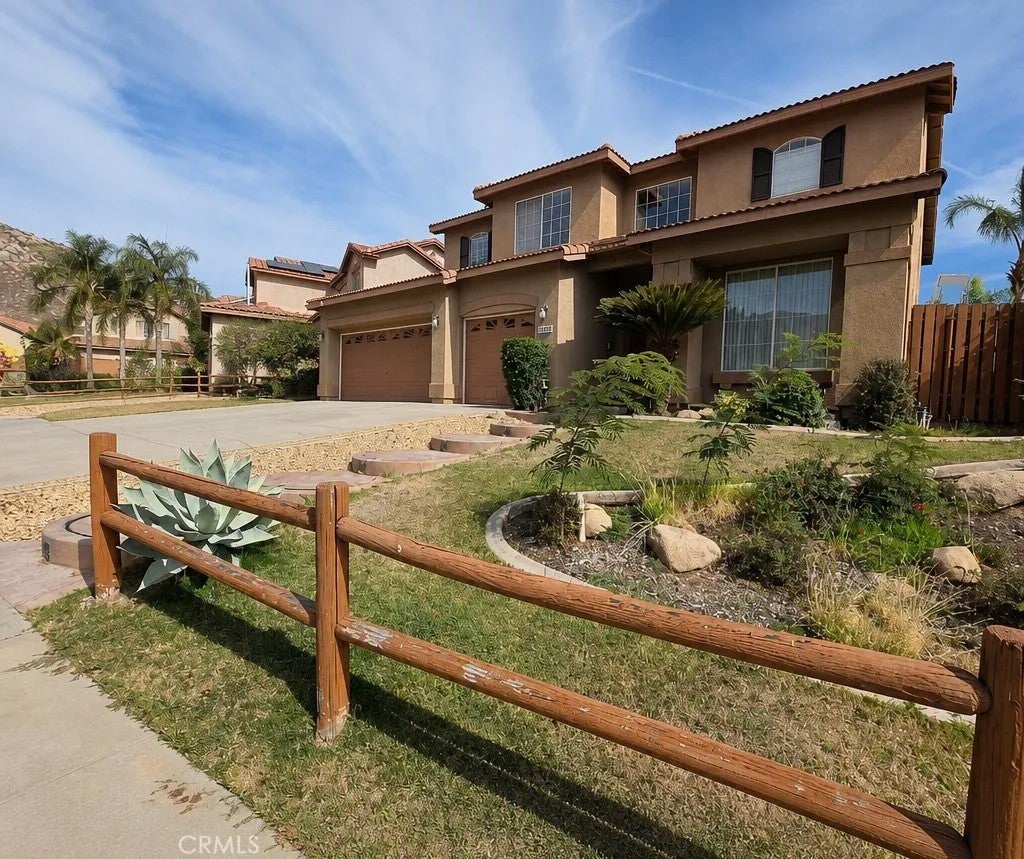 22428 Country Crest