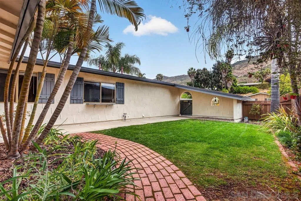 7360 Melotte St.