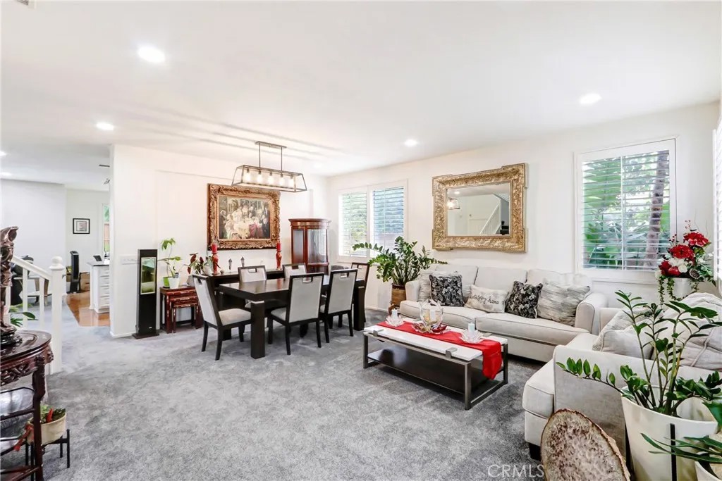 9476 Glenaire Court