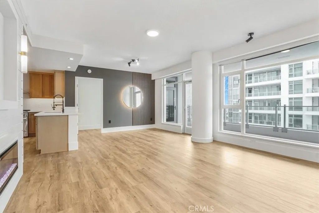 Photo of 3131 Michelson Dr #1402, Irvine, CA 92612 (MLS # OC26001503)