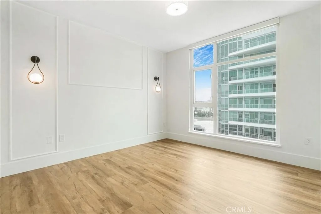 3131 Michelson #1402