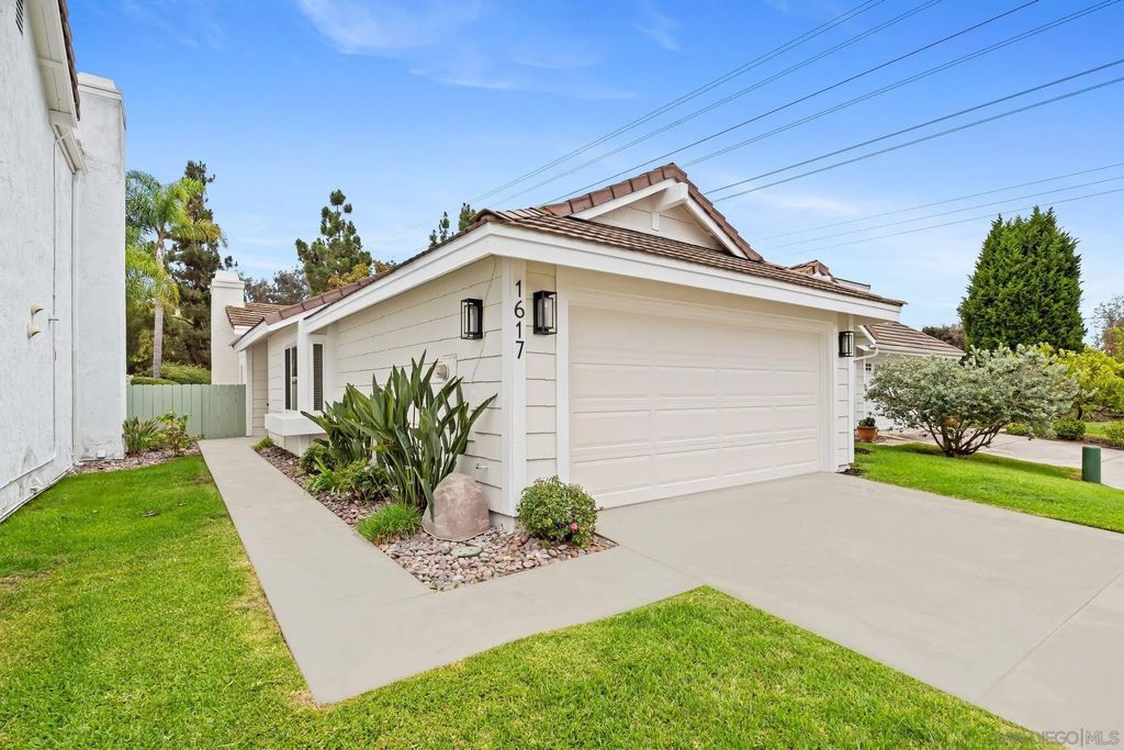 Photo of 1617 Blossom Field Way, Encinitas, CA 92024 (MLS # 250037997)