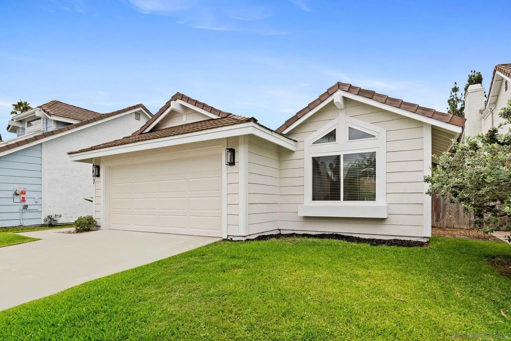 Photo of 1617 Blossom Field Way, Encinitas, CA 92024 (MLS # 250037997)