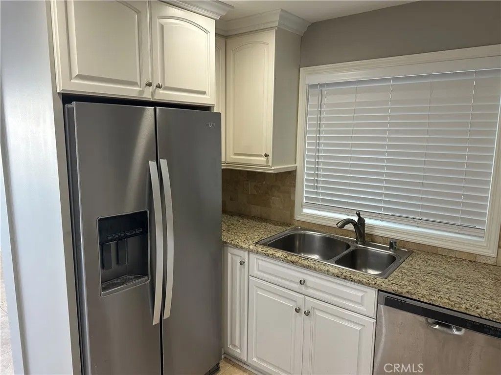 Photo of 208 41st St, Newport Beach, CA 92663 (MLS # OC25269696)