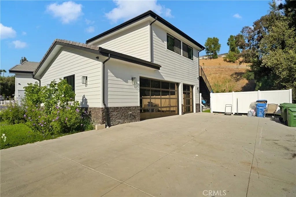 6006 Spring Valley