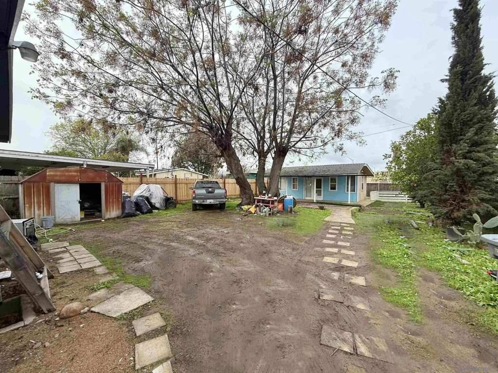 Photo of 739 Park Pl, Escondido, CA 92025 (MLS # 260002465)