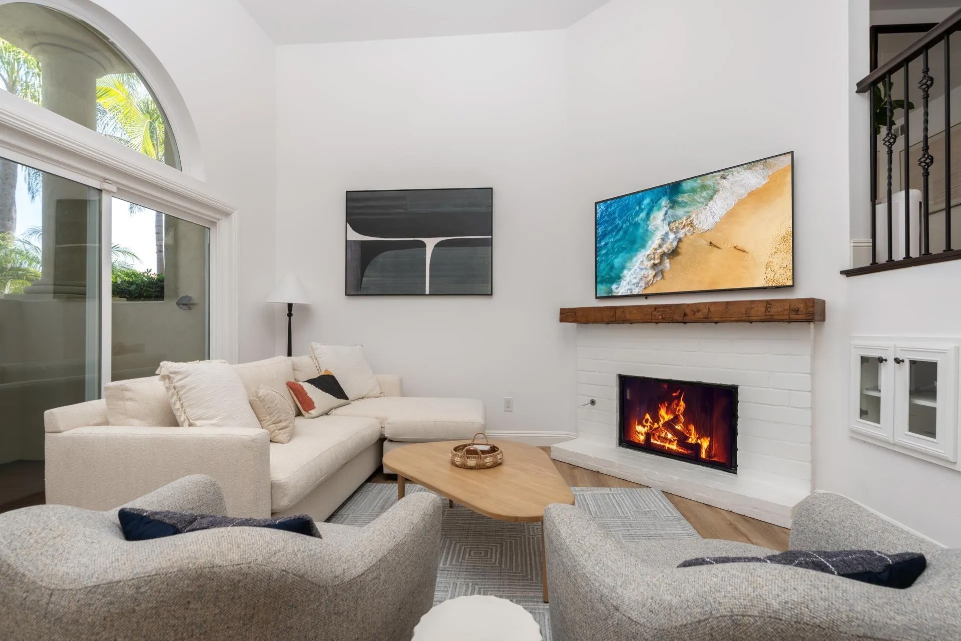 241 S Sierra Ave