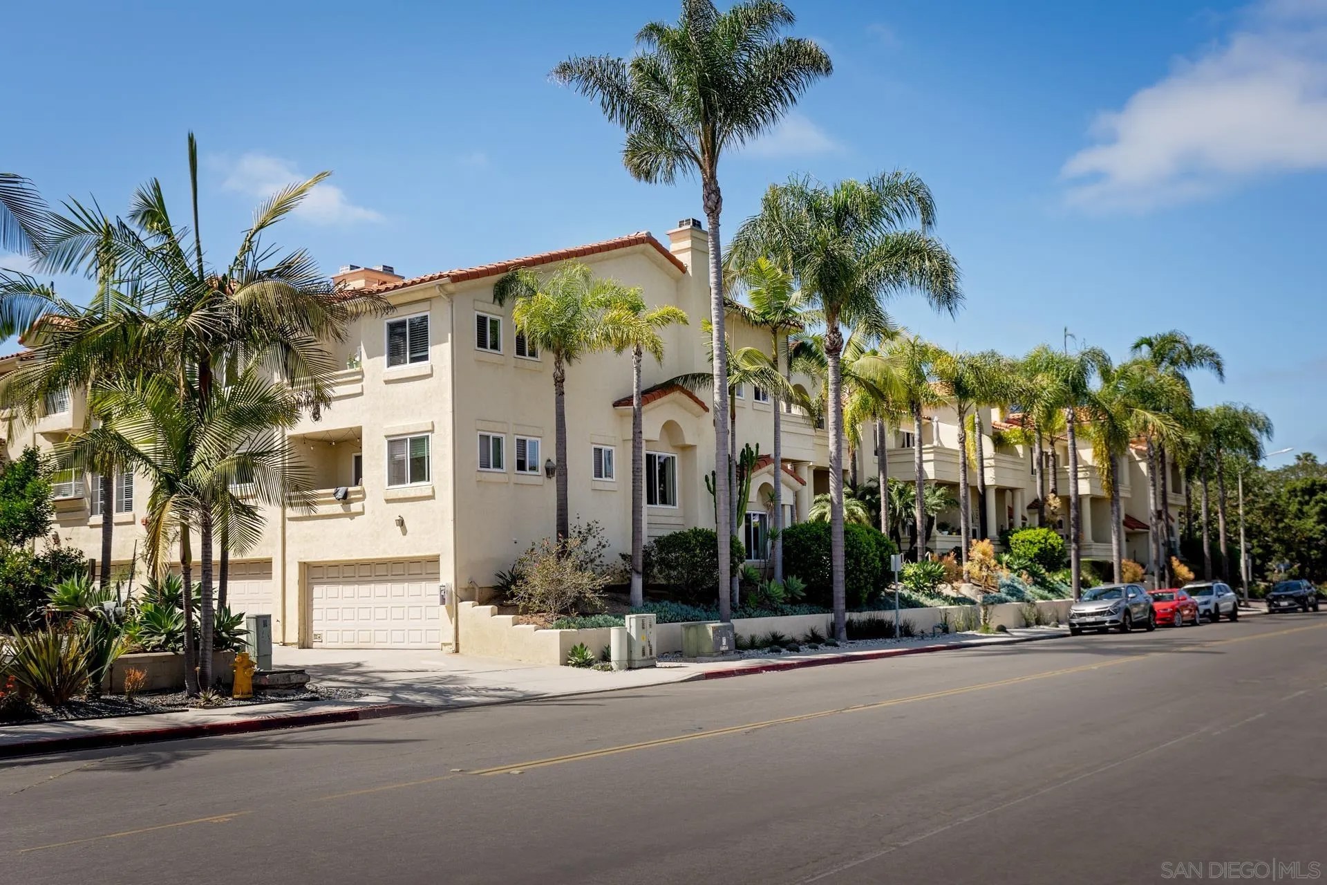 241 S Sierra Ave