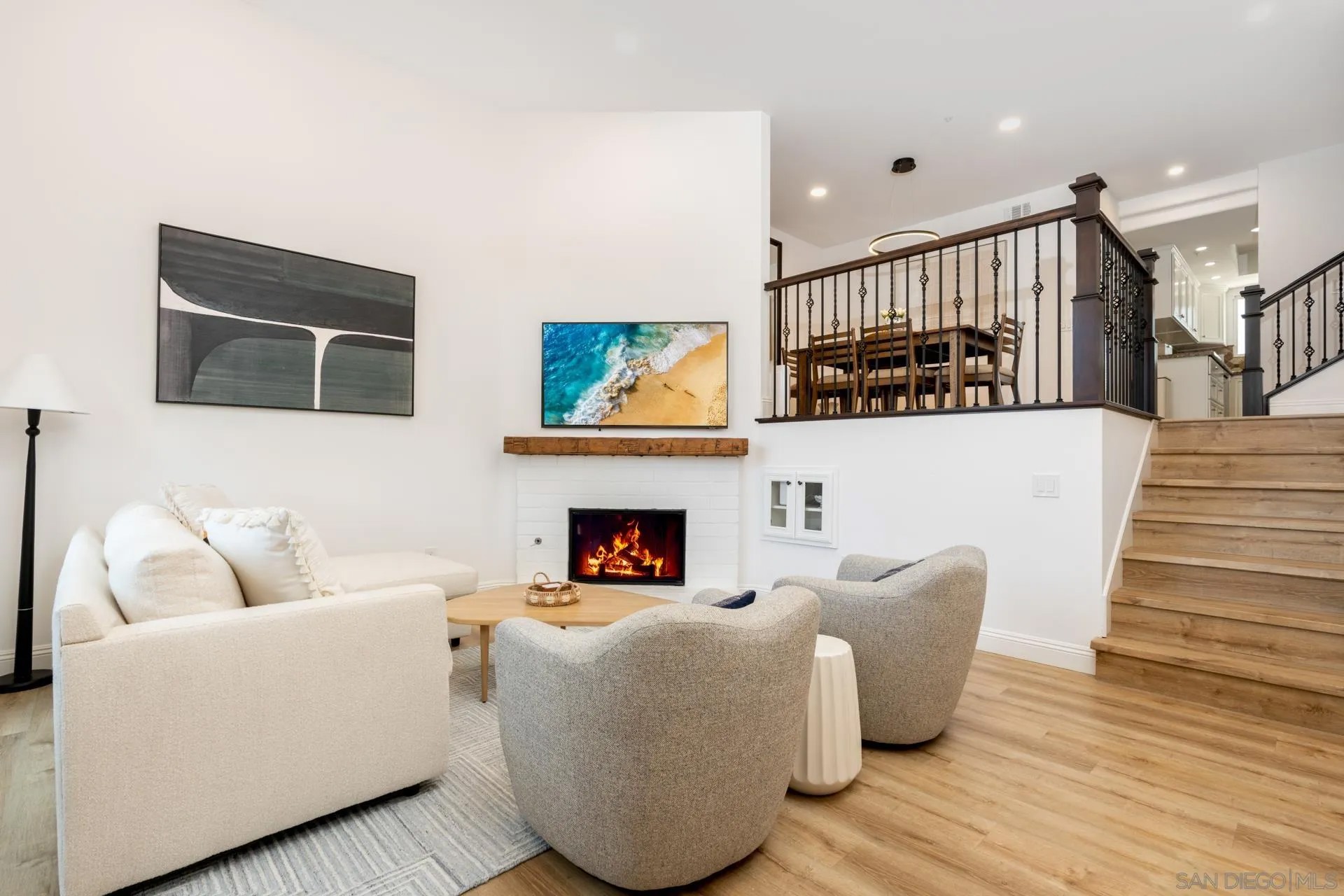 241 S Sierra Ave