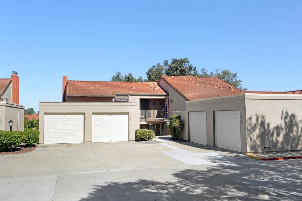 Photo of 17461 Plaza Otonal, San Diego, CA 92128 (MLS # 260010533)