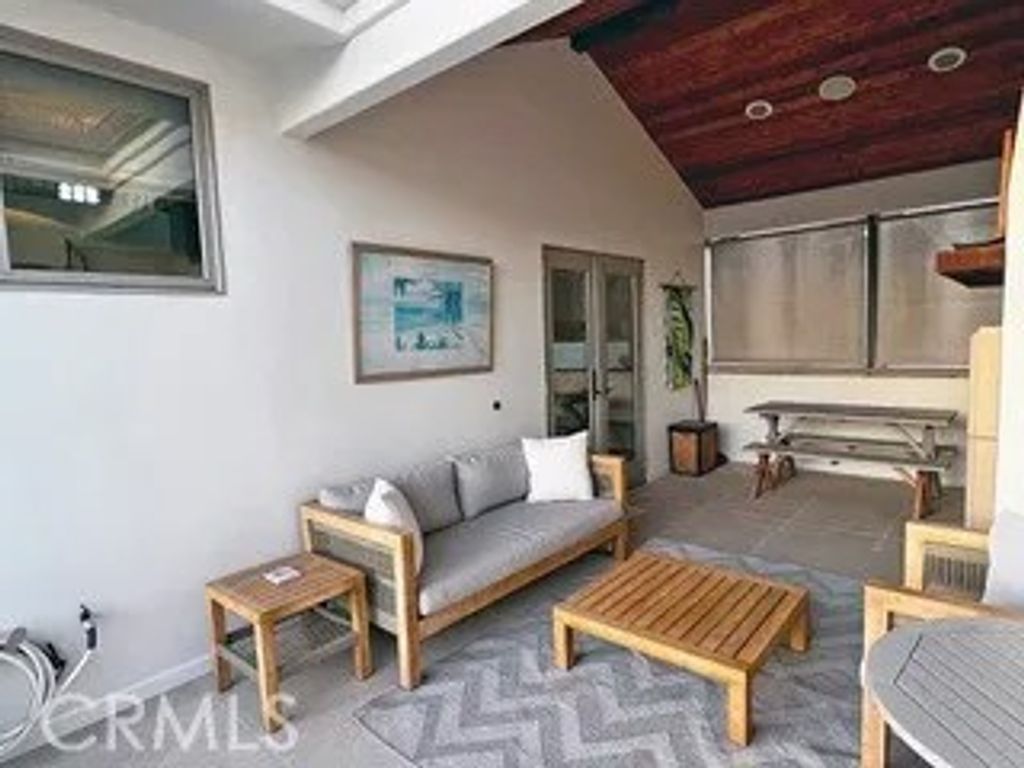 Photo of 601 Poinsettia Ave, Corona Del Mar, CA 92625 (MLS # NP26000898)