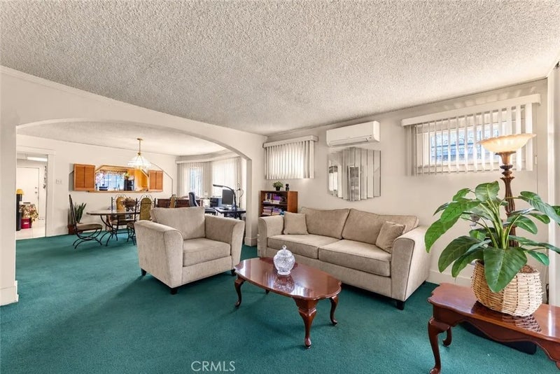 2928 Virginia