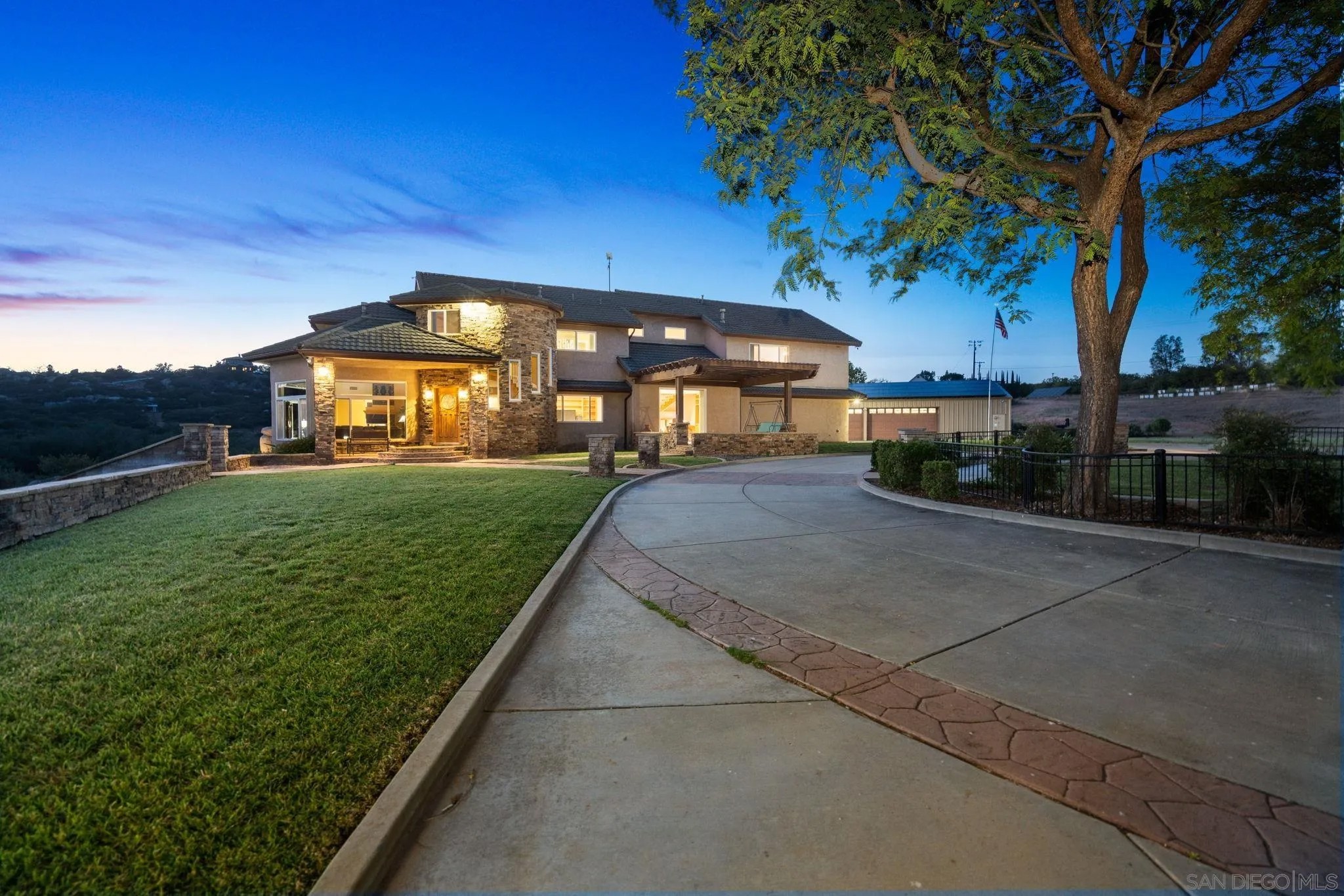 16997 Sky Valley Dr