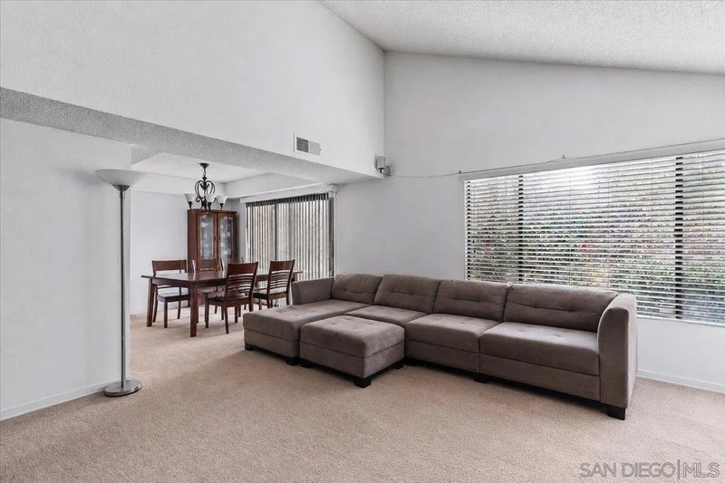10424 Ridgewater Ln