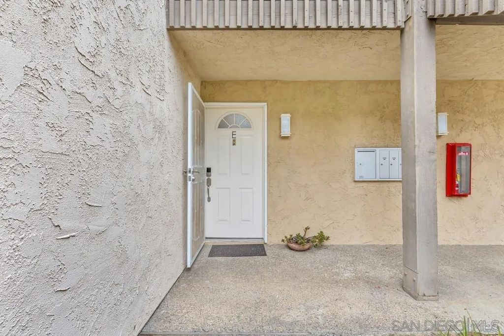 Photo of 8640 Via Mallorca #E, La Jolla, CA 92037 (MLS # 260004328)