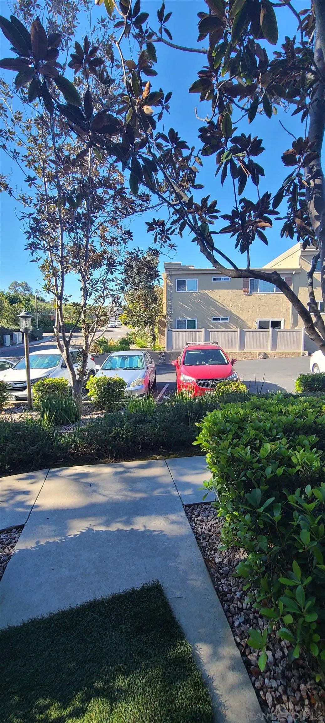 13687 Paseo Cardiel 19