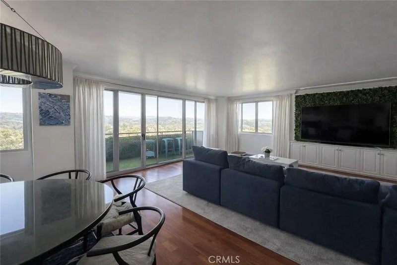 865 Comstock 16A