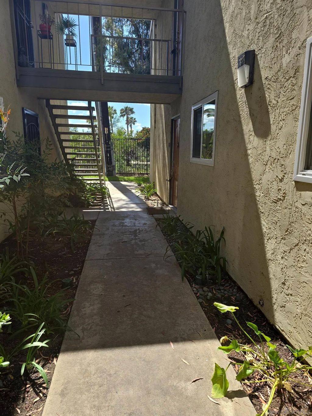Photo of 830 W Lincoln Ave #156, Escondido, CA 92026 (MLS # 260009995)
