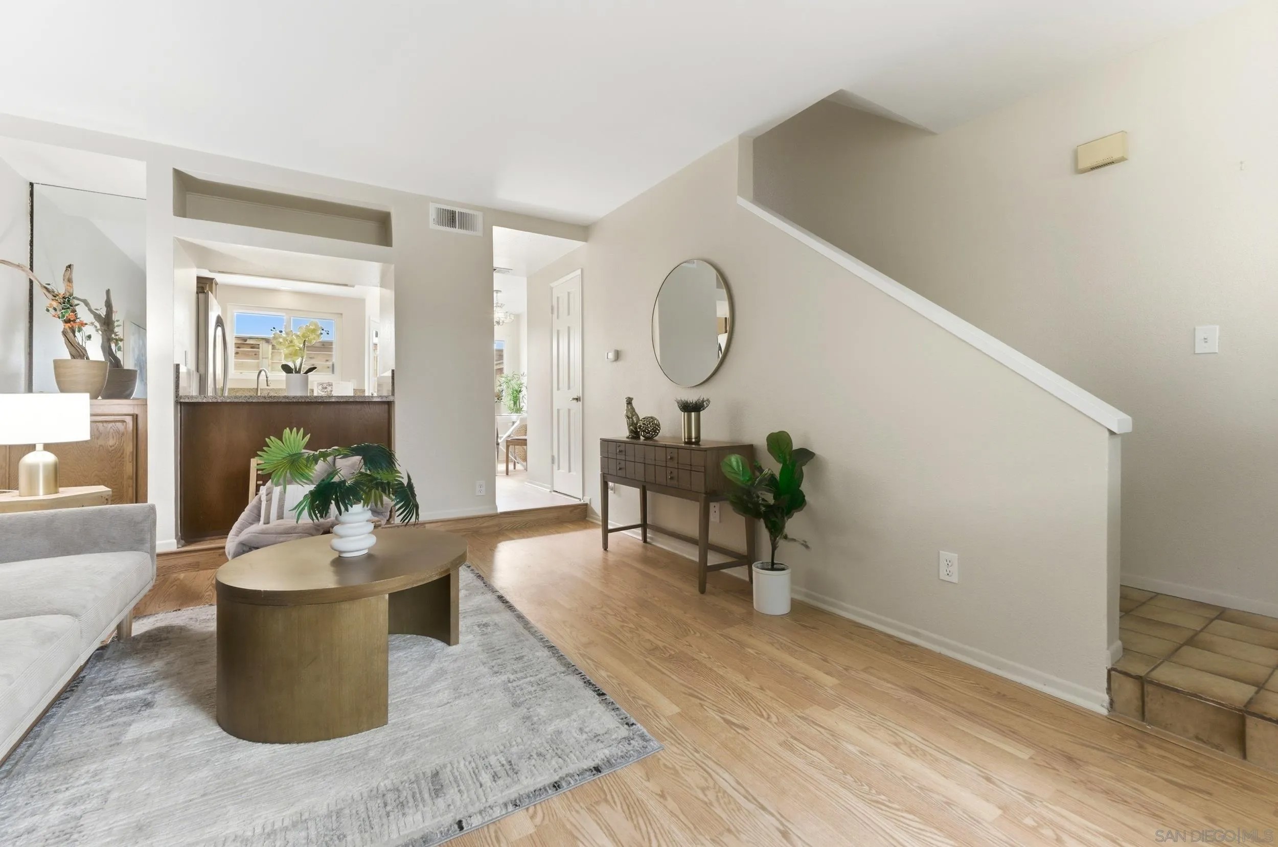 1442 Essex 4