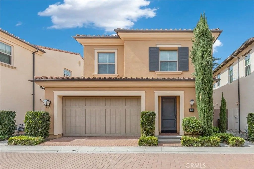 Photo of 126 Gulfstream, Irvine, CA 92620 (MLS # AR26063125)