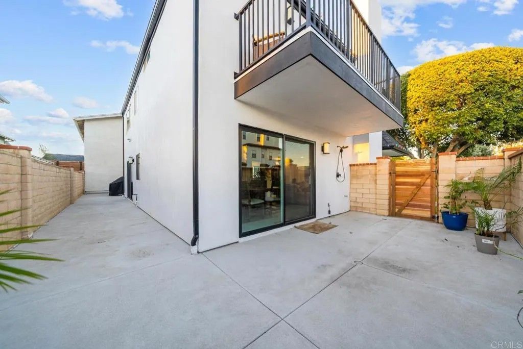 Photo of 3865 Hibiscus Circle, Carlsbad, CA 92008 (MLS # NDP2600331)