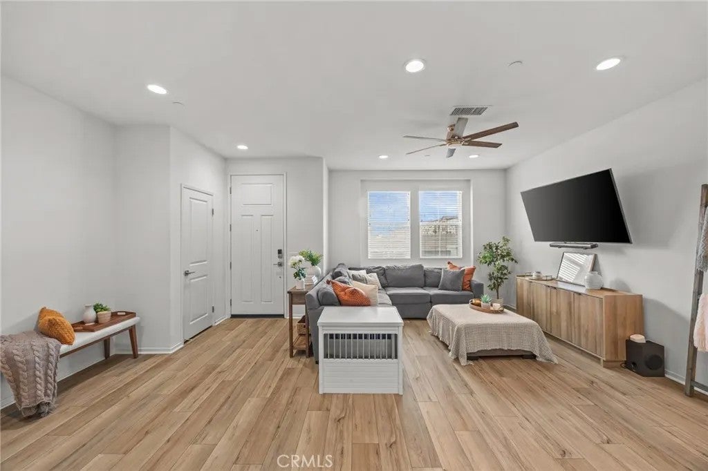 16025 Main Street