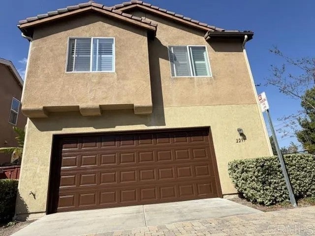 2297 Treetop Lane
