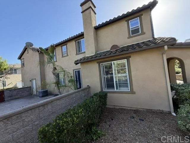 2297 Treetop Lane