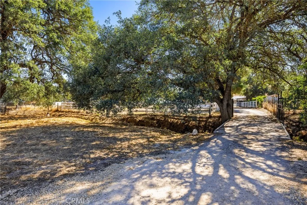 5920 Deer Creek