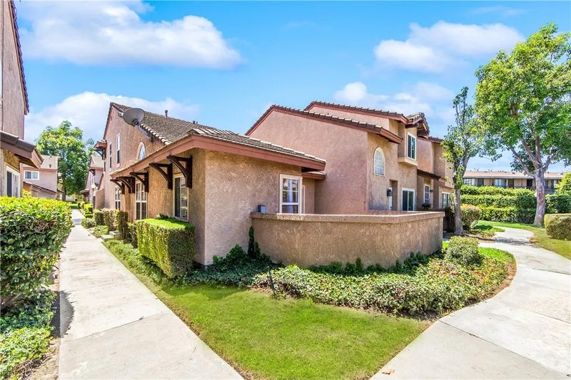 12525 Pinehurst