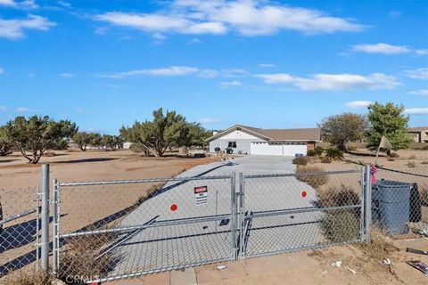 Tiny photo for 12876 Cedar Street, Hesperia, CA 92344 (MLS # CV25257825)