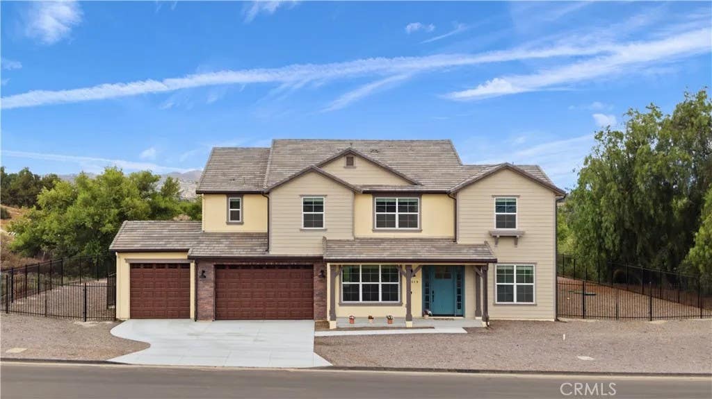 Photo of 16519 Ginger Creek Drive, Riverside, CA 92504 (MLS # DW26117321)
