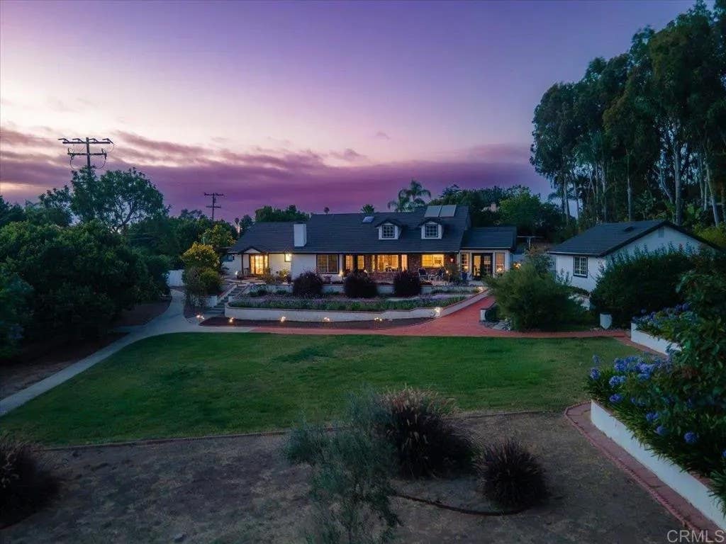 Photo of 2794 Alta Vista Drive, Fallbrook, CA 92028 (MLS # NDP2606310)