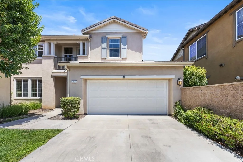 107 E Triana Court East