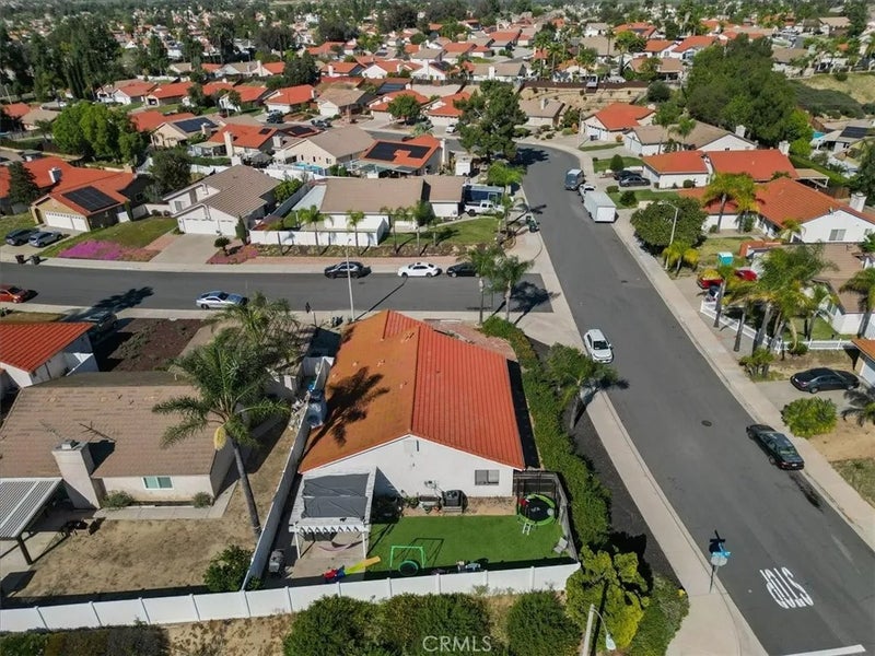 39769 Firethorn Court
