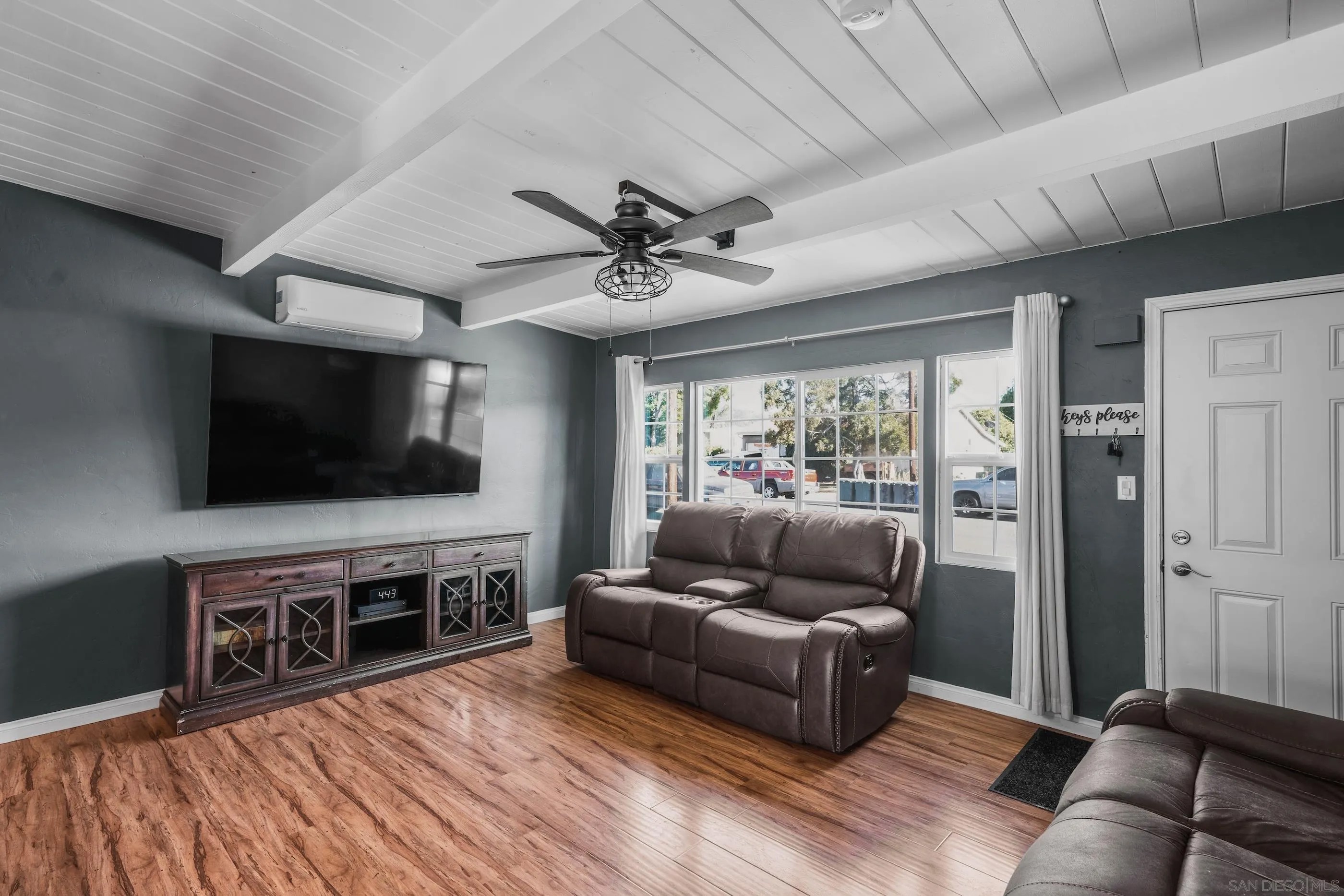 346 Patricia Ln