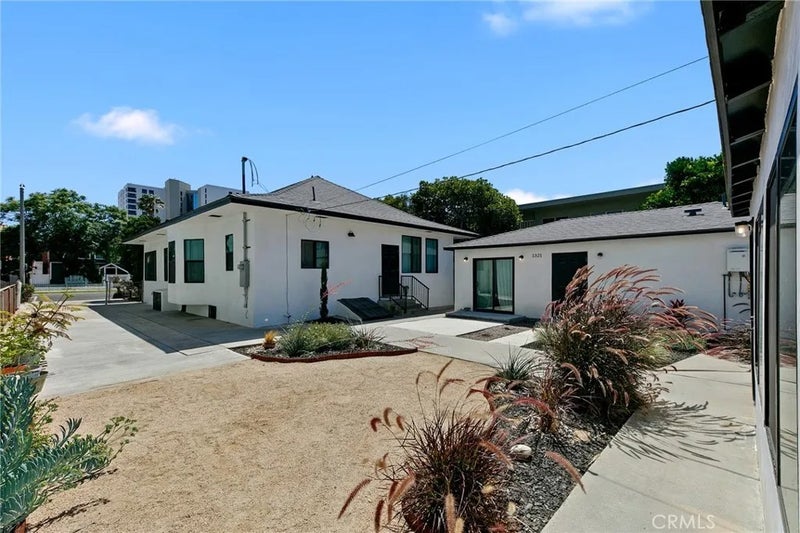 1317 E 1st