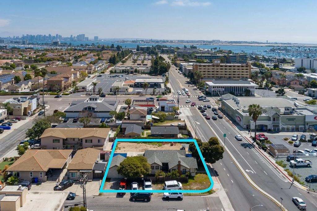 Photo of 3046 Nimitz Blvd, San Diego, CA 92106 (MLS # 250045531)