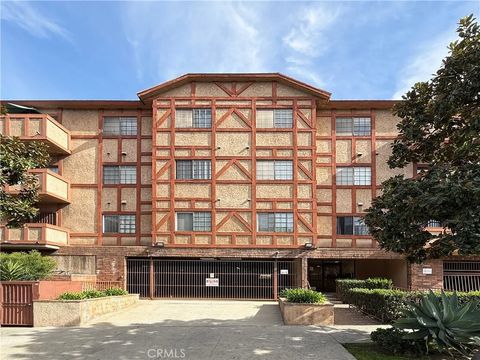 Tiny photo for 424 S Westmoreland Avenue #306, Los Angeles, CA 90020 (MLS # OC26022736)